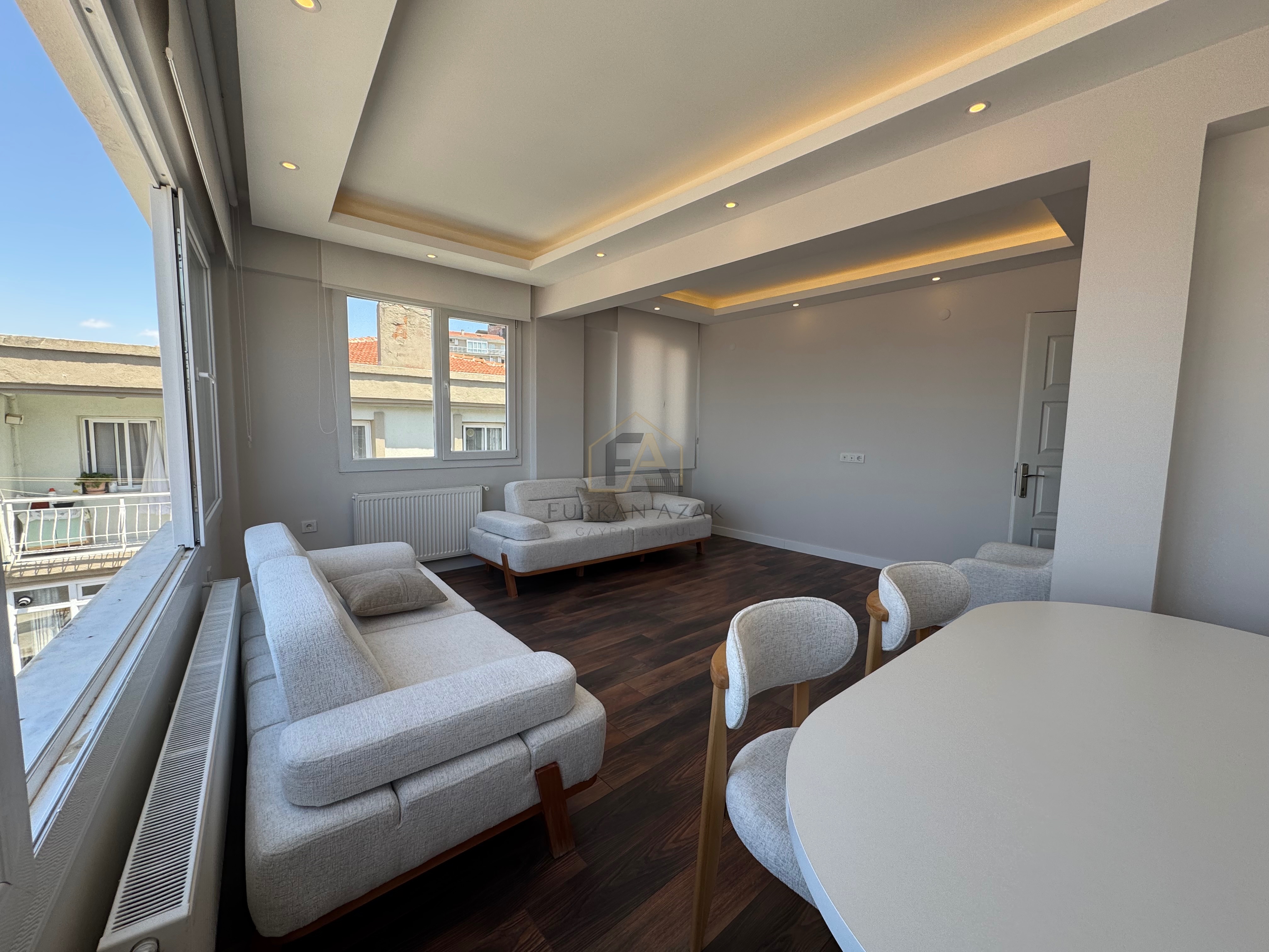 PANORAMİK DENİZ MANZARALI LÜKS 115m2 GENİŞ DAİRE