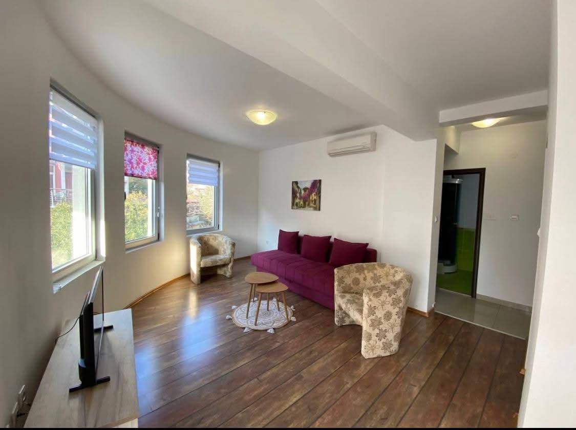One Bedroom Apartment with Garage Space Close to Becici Beach in Boreti, Becici*