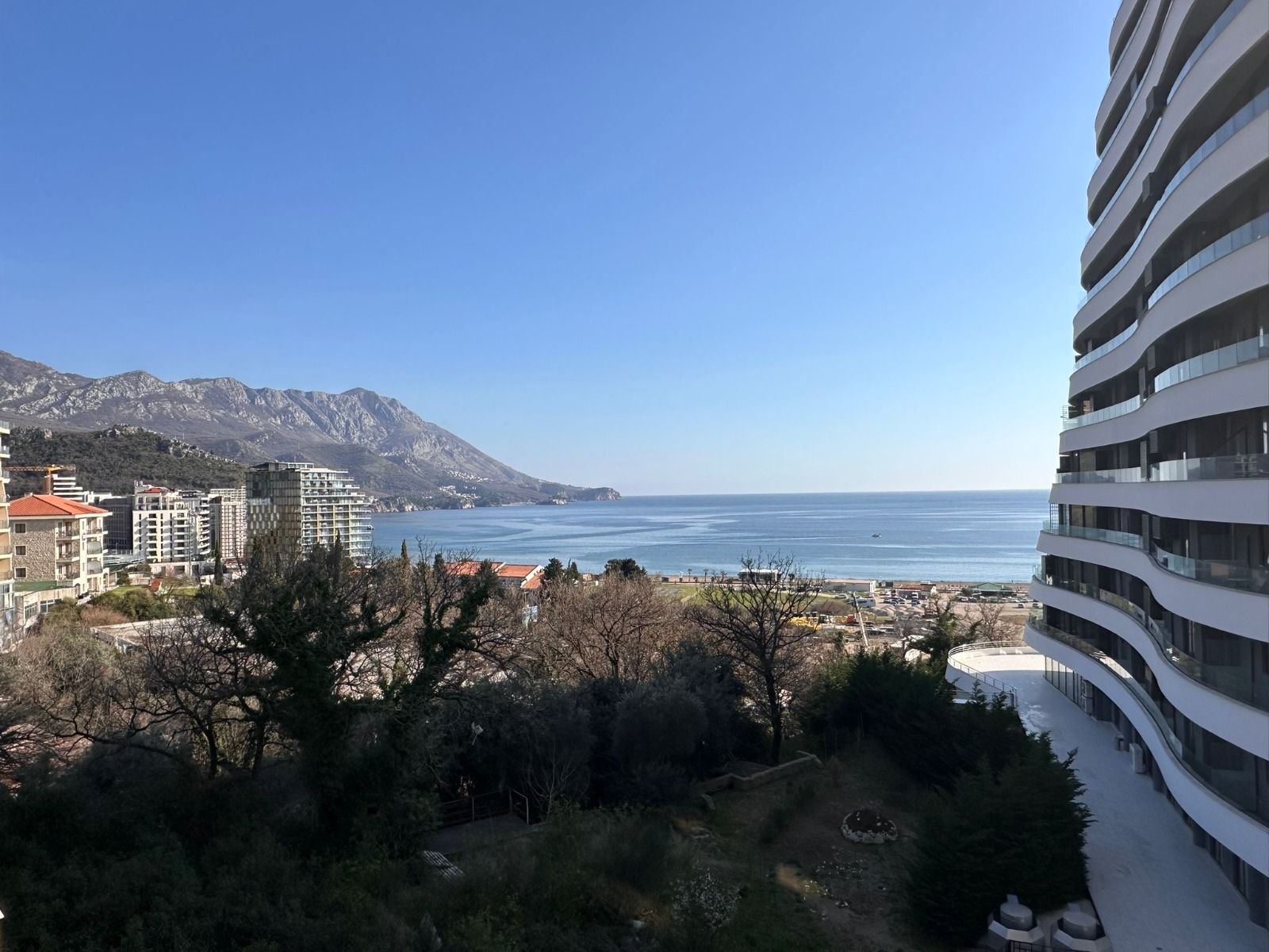 High Rental Yield Investment Opportunity in Bečići: Sea View & Close to the Beach