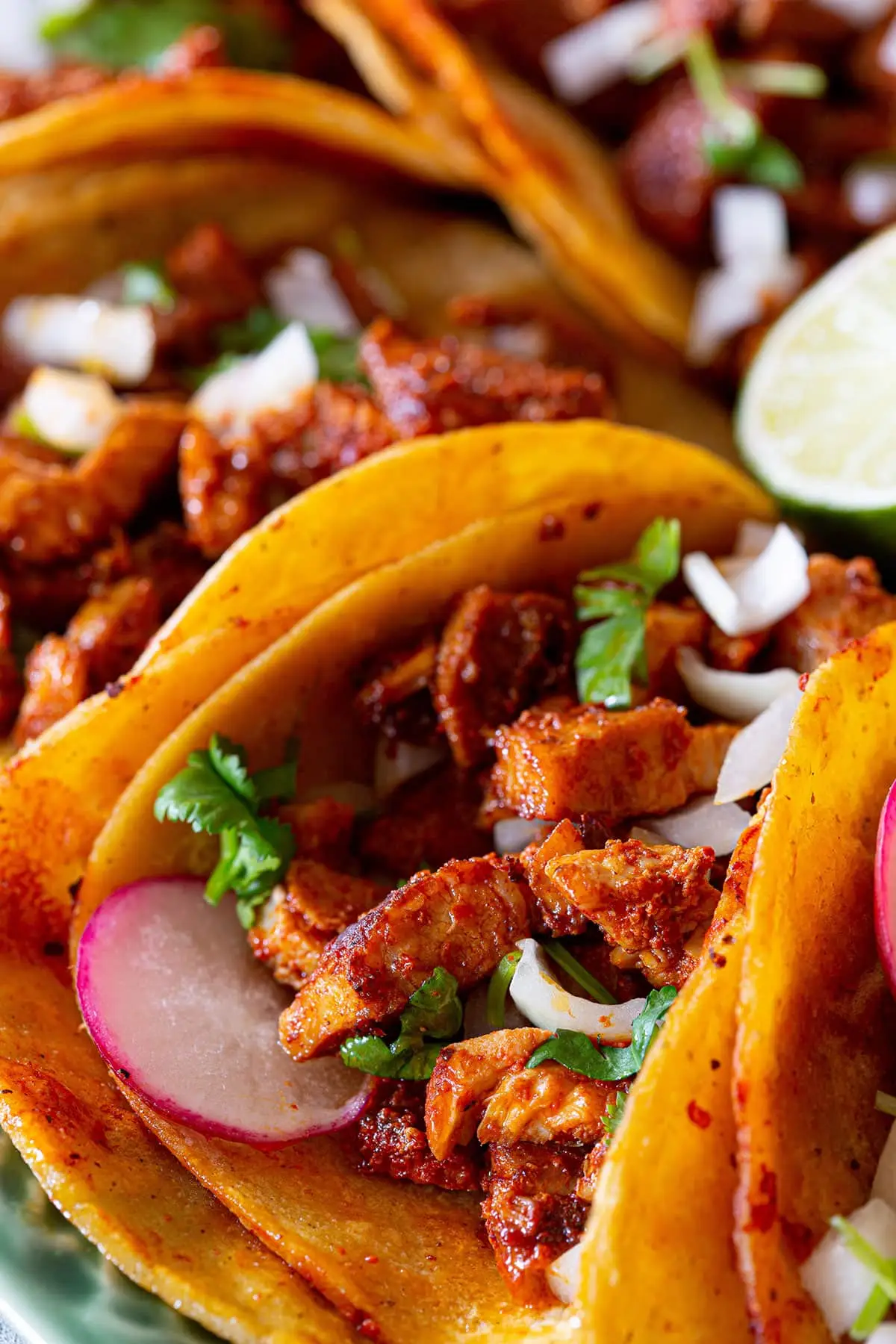 Taco de carne adobada