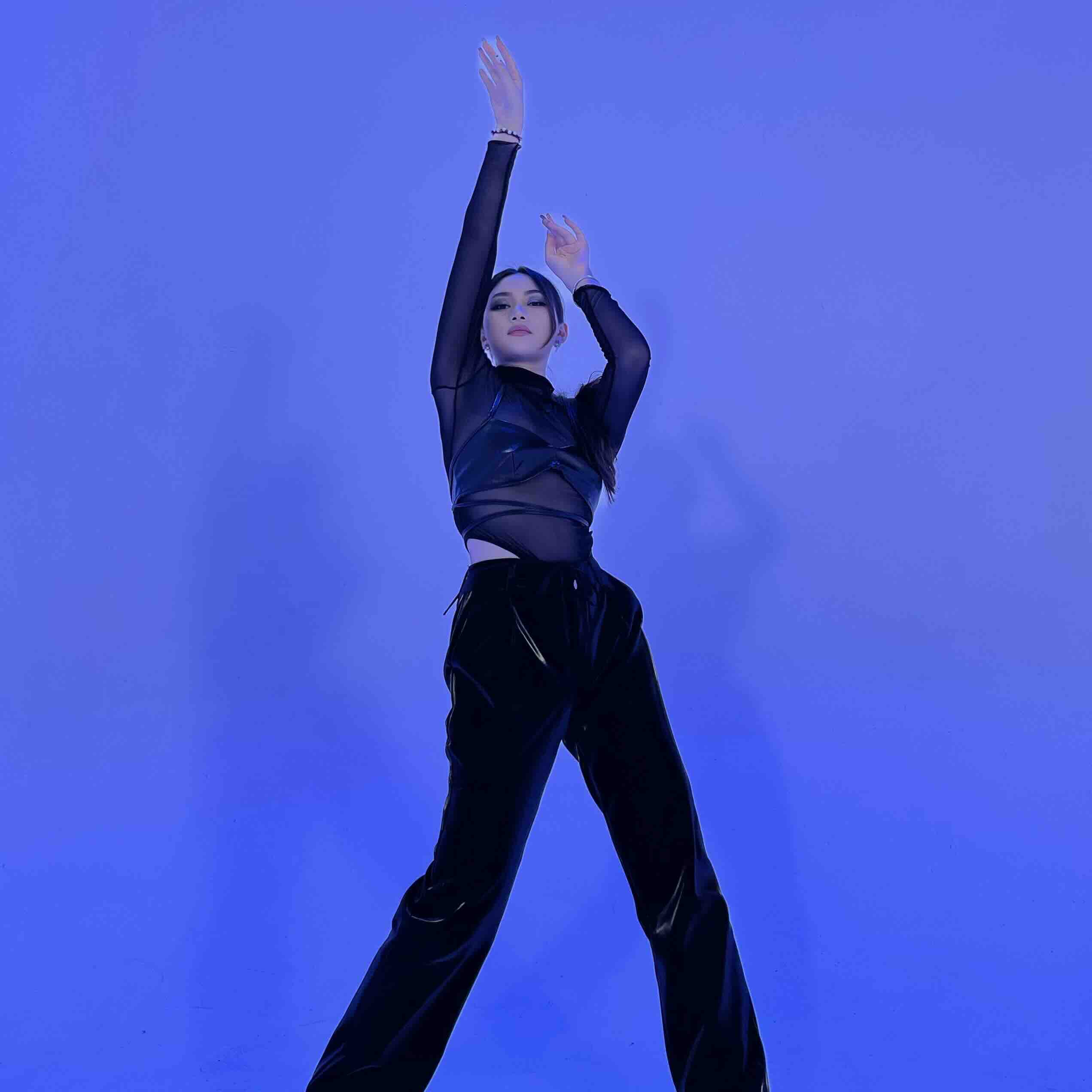 Anna, Endless Dance instructor