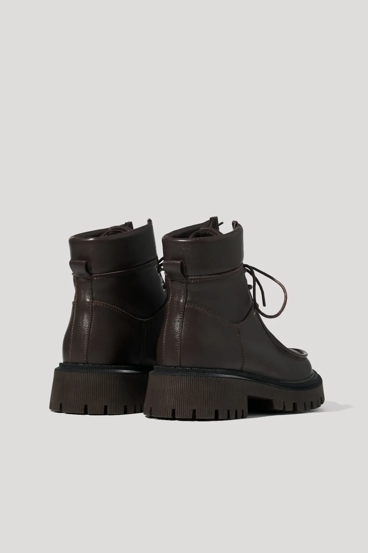 Черевики-дербі високі шоколадні шкіряні з набивним хутром