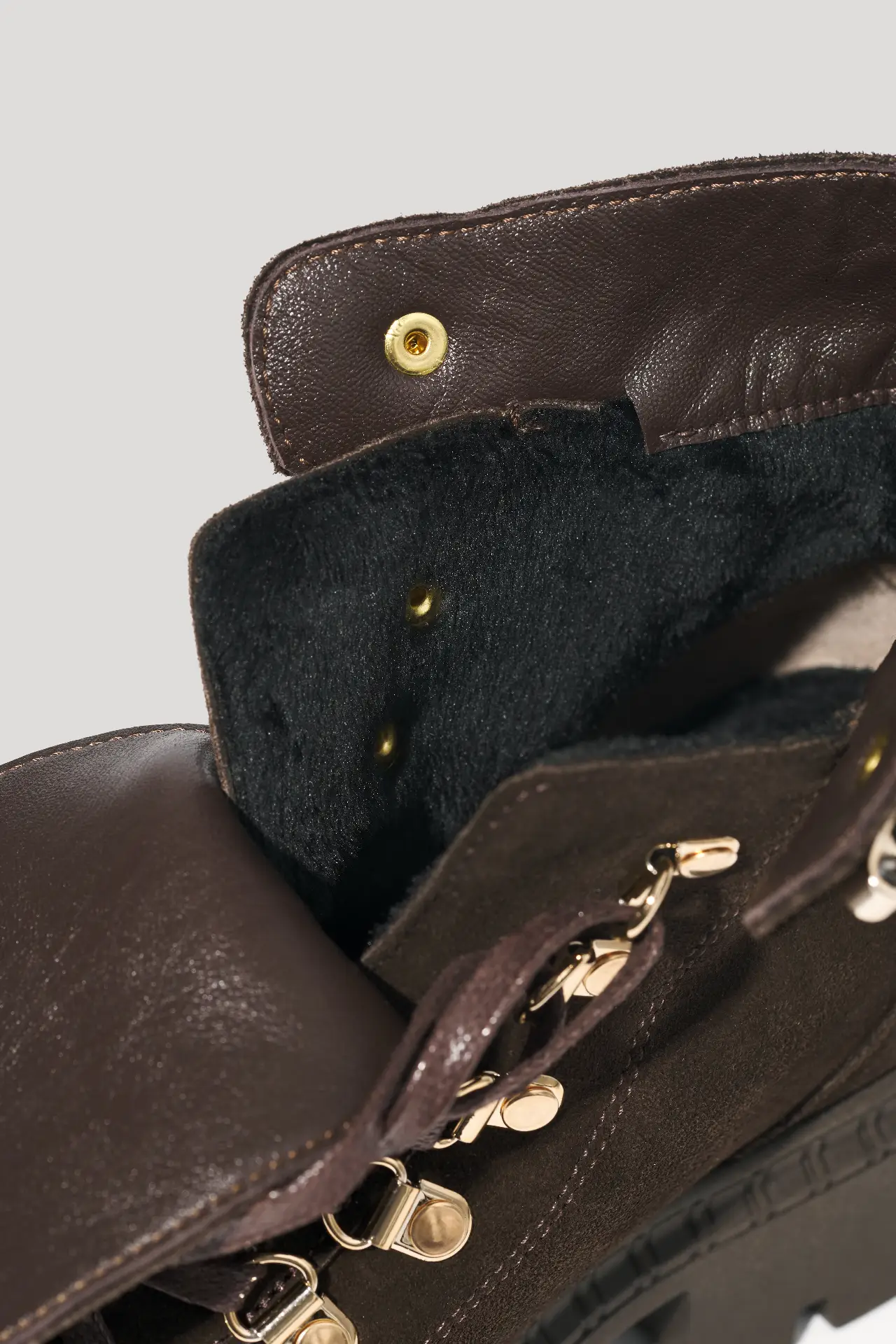 Черевики на шнурках шоколадні замшеві з флісом