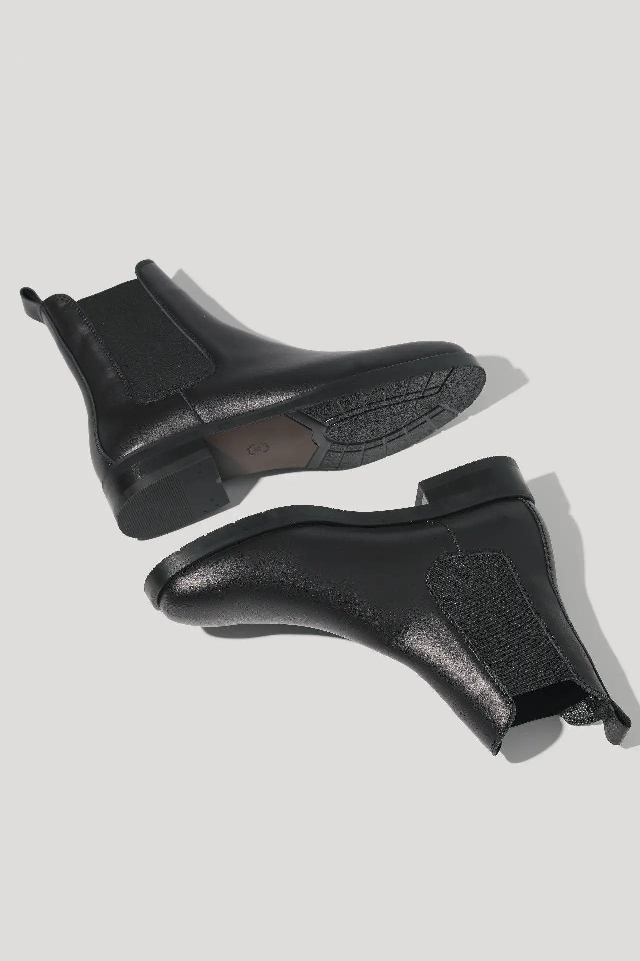 Черевики-челсі чорні шкіряні з натуральним хутром