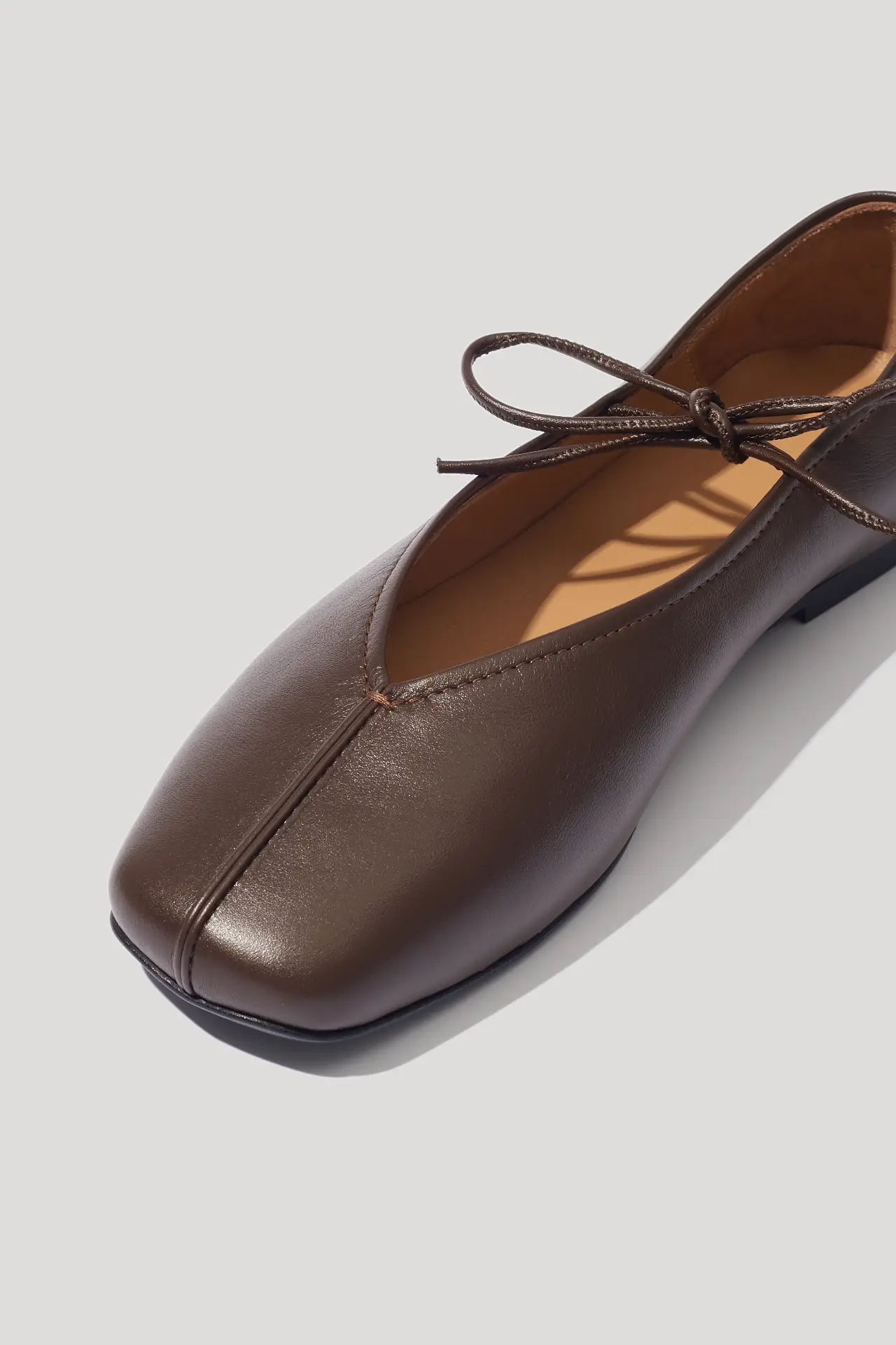 Балетки шоколадні шкіряні із зав'язками