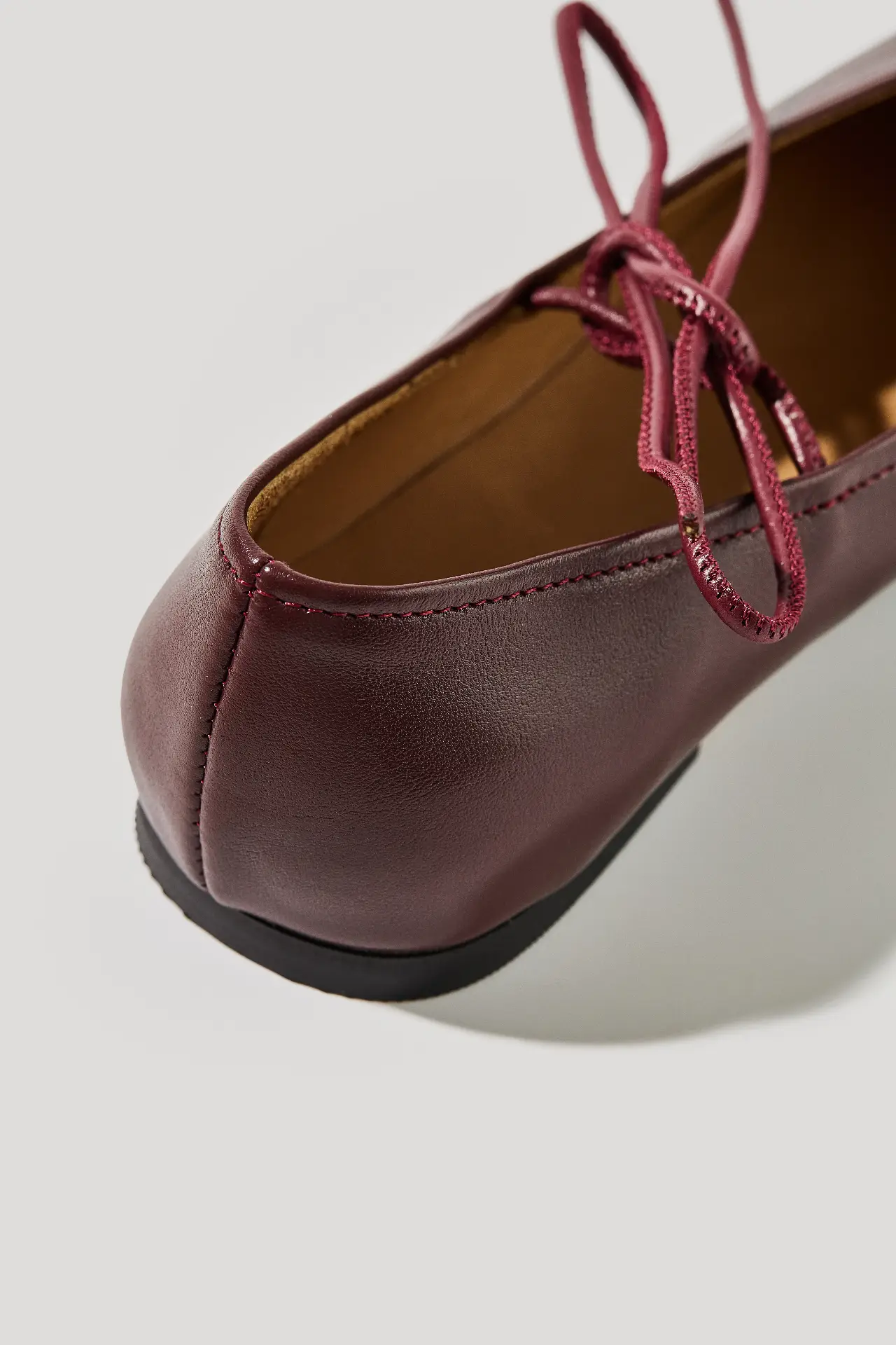 Балетки бордові шкіряні із зав'язками