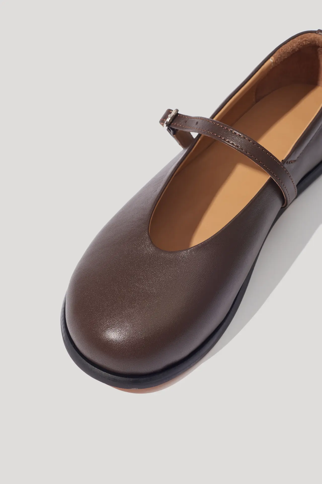 Балетки шоколадні шкіряні із круглим мисом