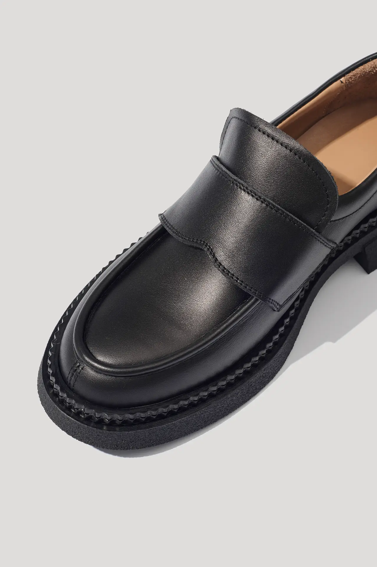 Лофери класичні чорні шкіряні