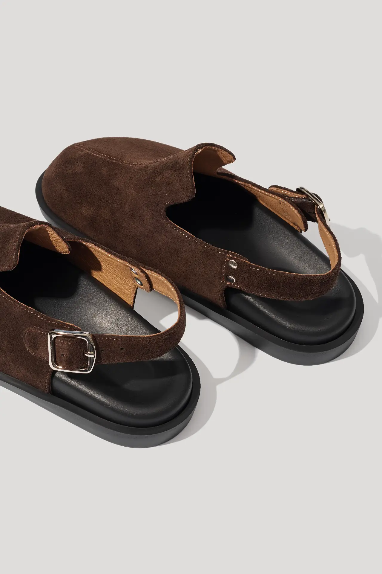 Клоги шоколадні замшеві