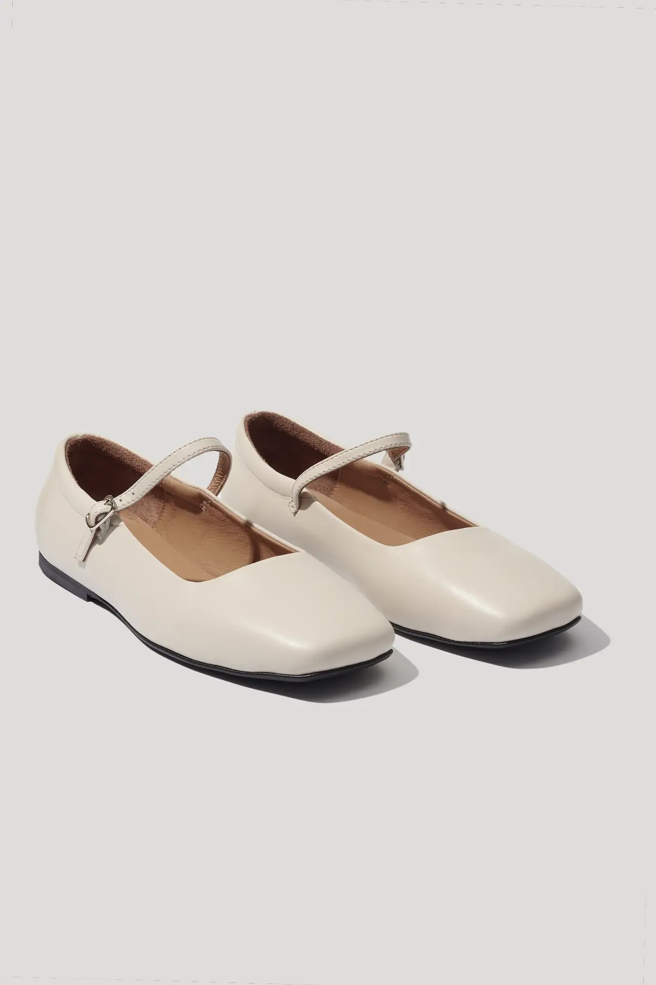 Балетки бежеві шкіряні Mary Jane