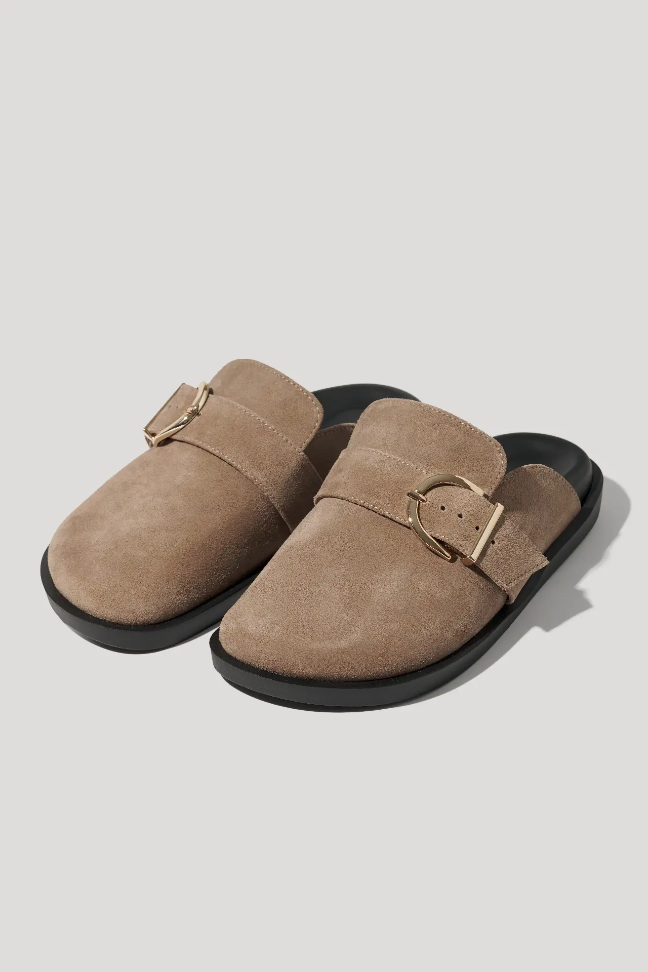 Клоги горіхові замшеві з пряжкою