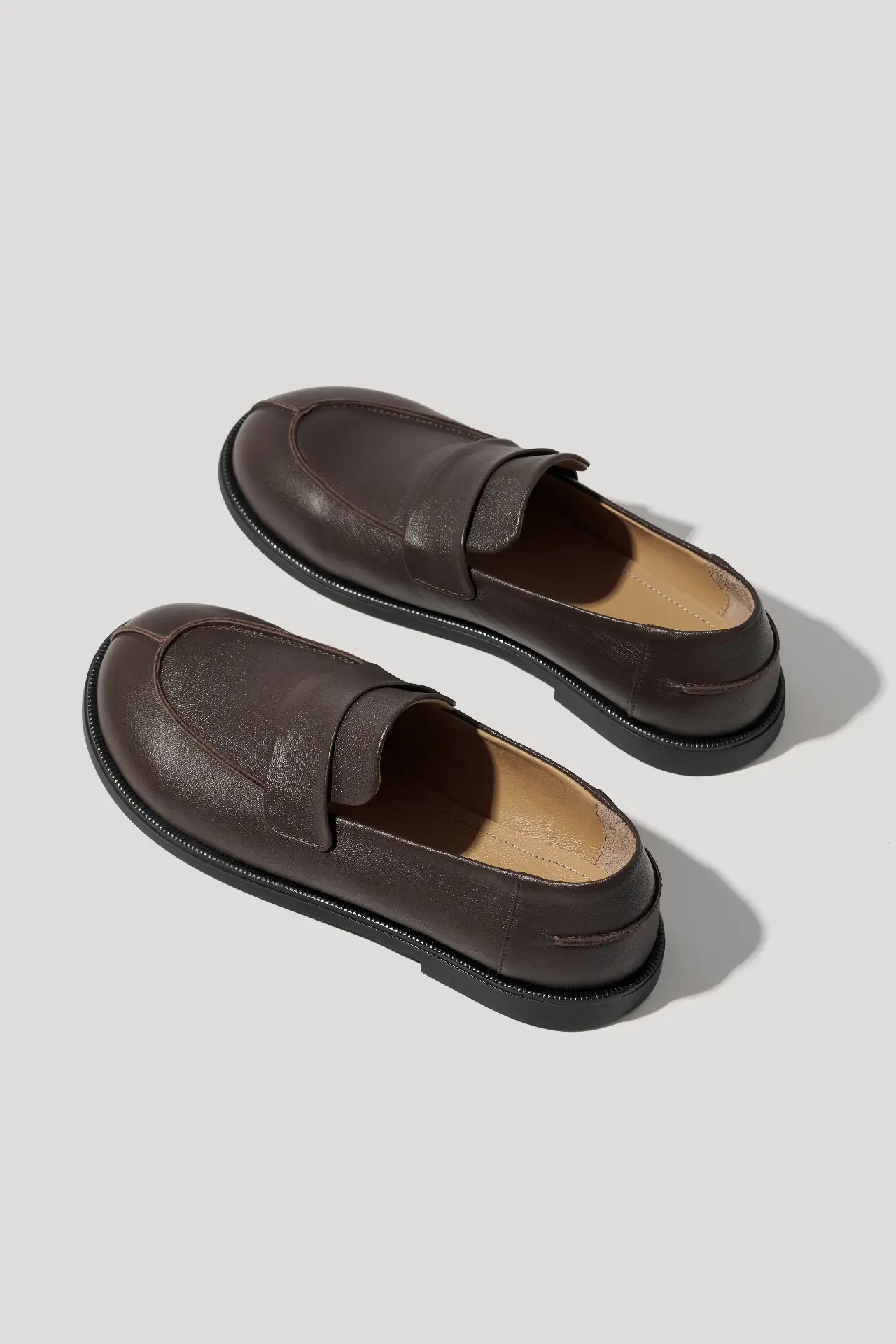 Лофери шоколадні шкіряні з круглим мисом