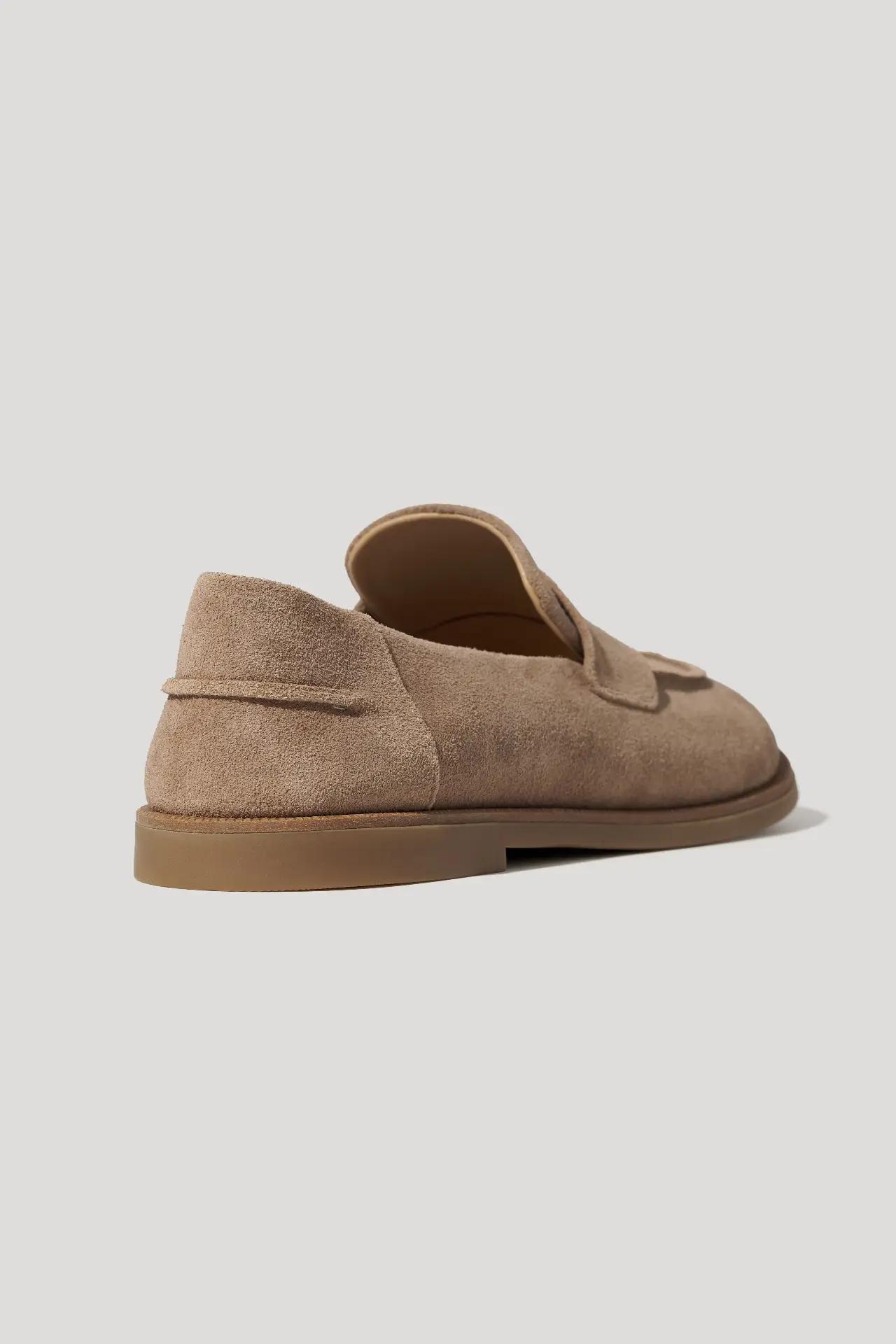 Лофери горіхові замшеві з круглим мисом