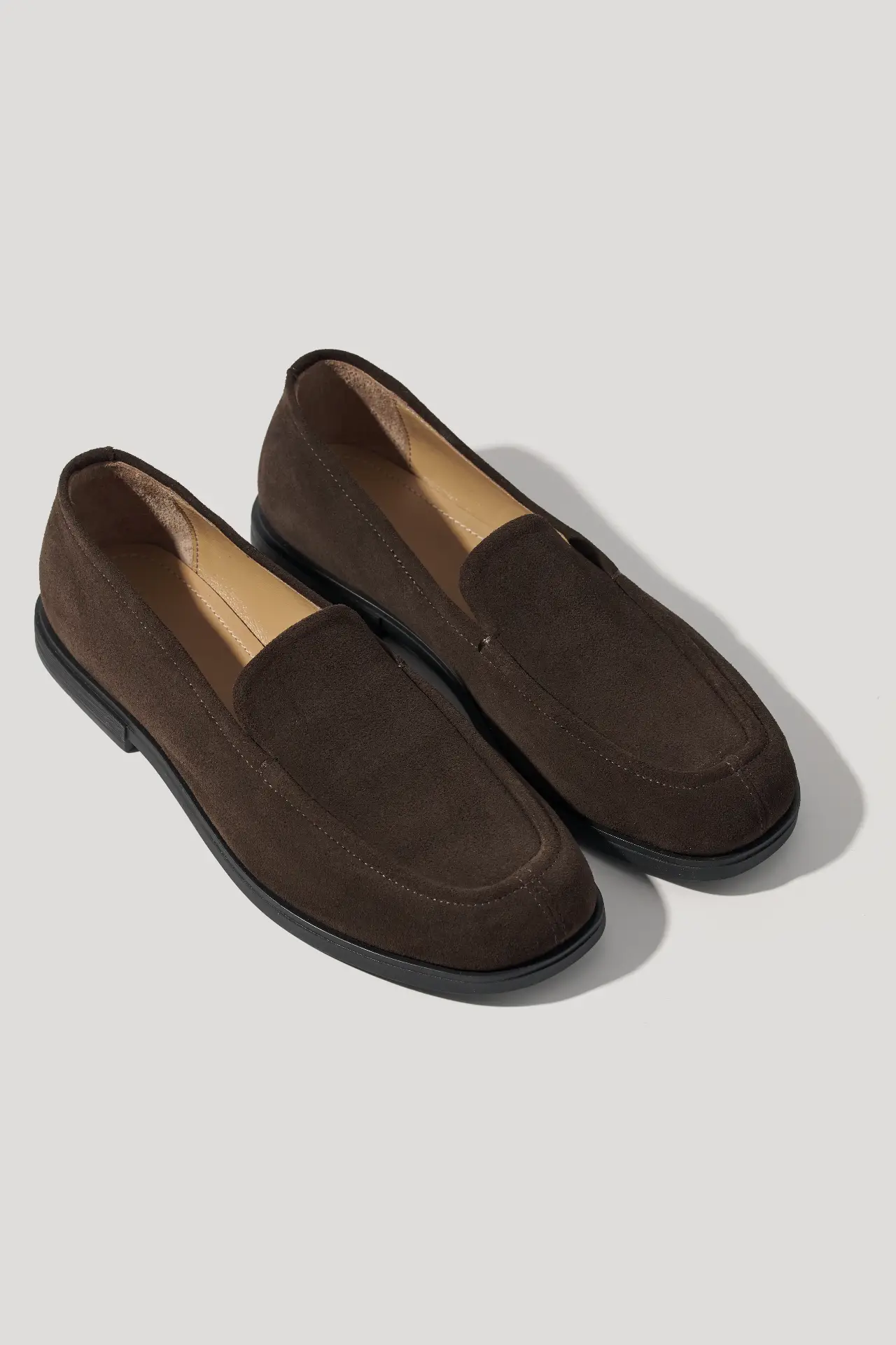 Лофери шоколадні замшеві із квадратним мисом