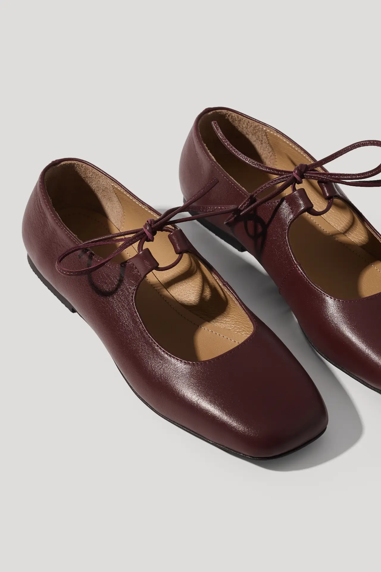 Балетки бордові шкіряні із квадратним мисом