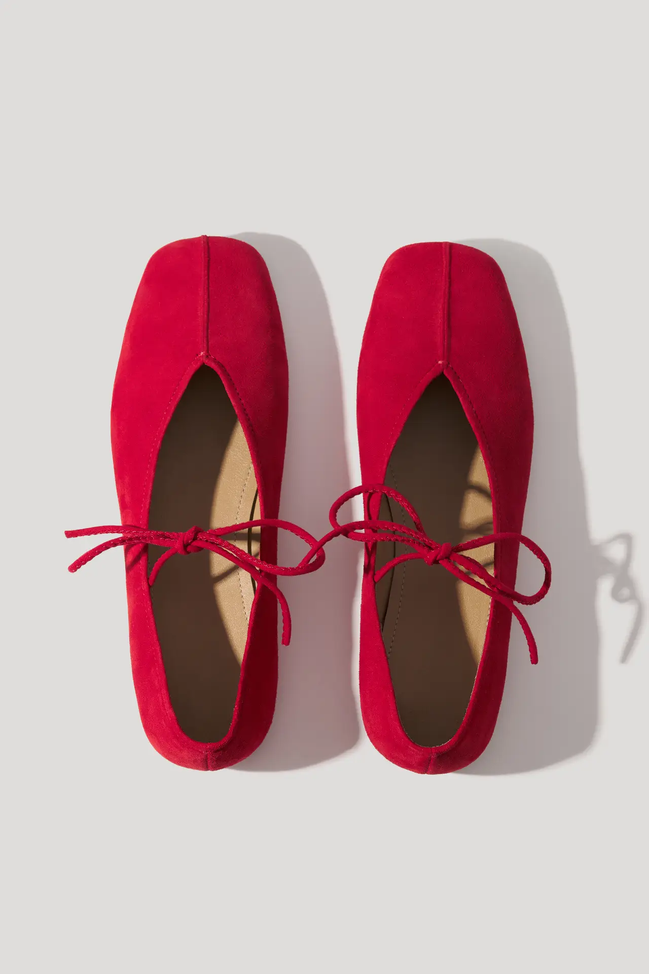 Балетки червоні велюрові із зав'язками
