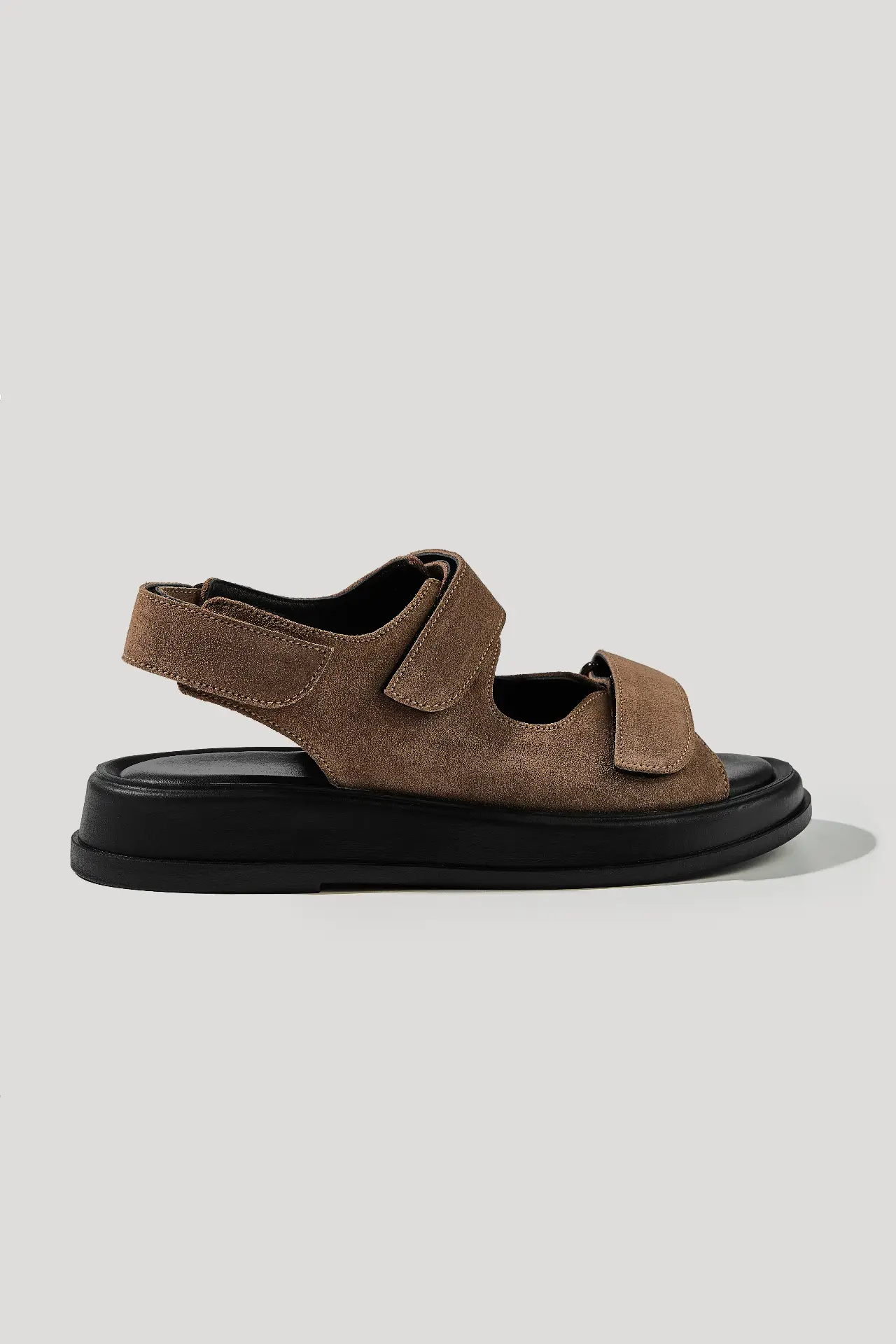 Босоніжки горіхові замшеві з липучками