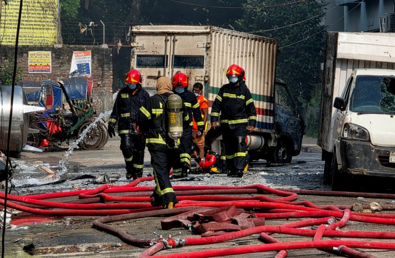 Chemical Explosion and Fire Kill 16 at Garment Factory in Dhaka’s Rupnagar