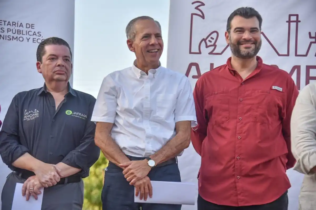 Inauguran Red de Alcantarillado y Alumbrado Público en el Poblado 6
