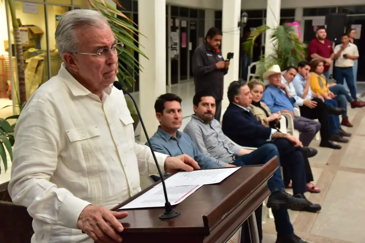 Familias de Angostura afectadas por la tormenta Norma reciben apoyo económico