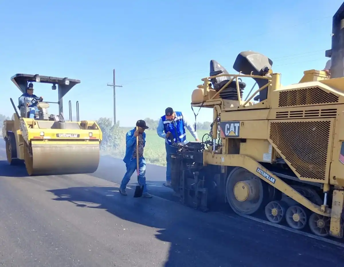 Inicia el reencarpetado de la carretera La Esperanza-Playa Colorada