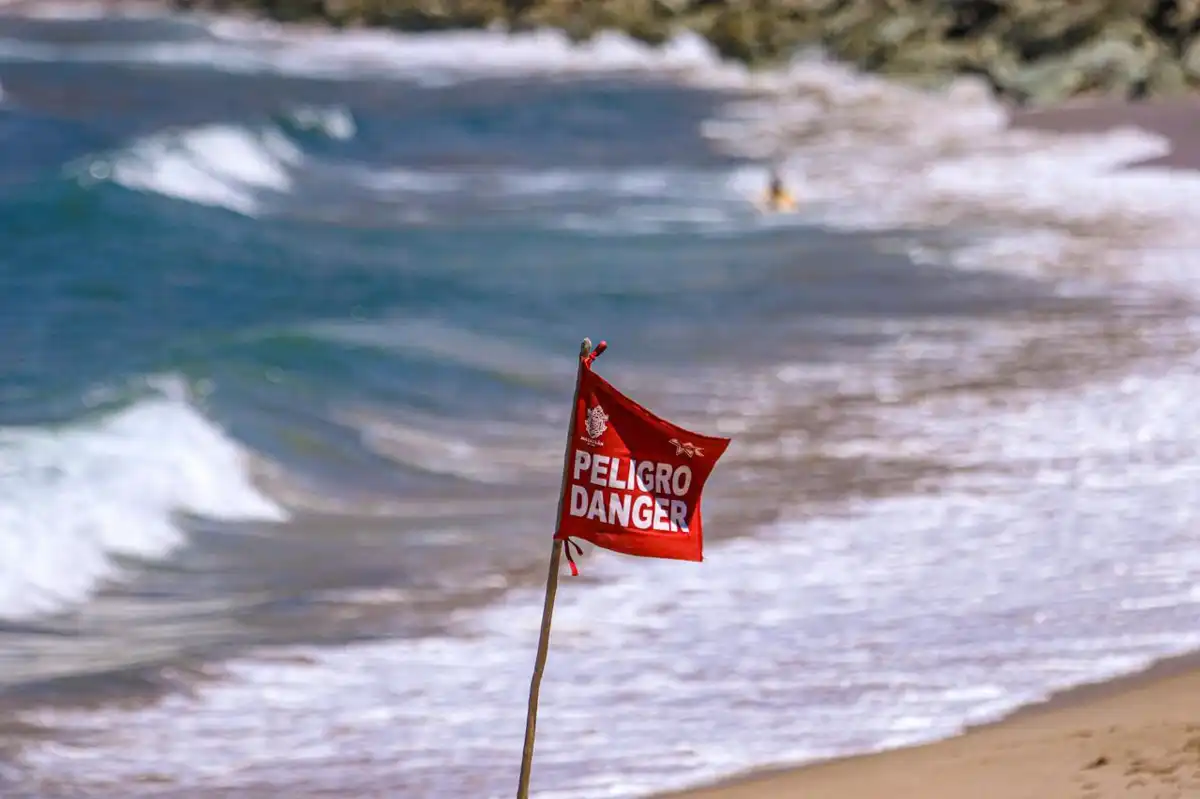 Por condiciones del clima, cierran puerto a la navegación
