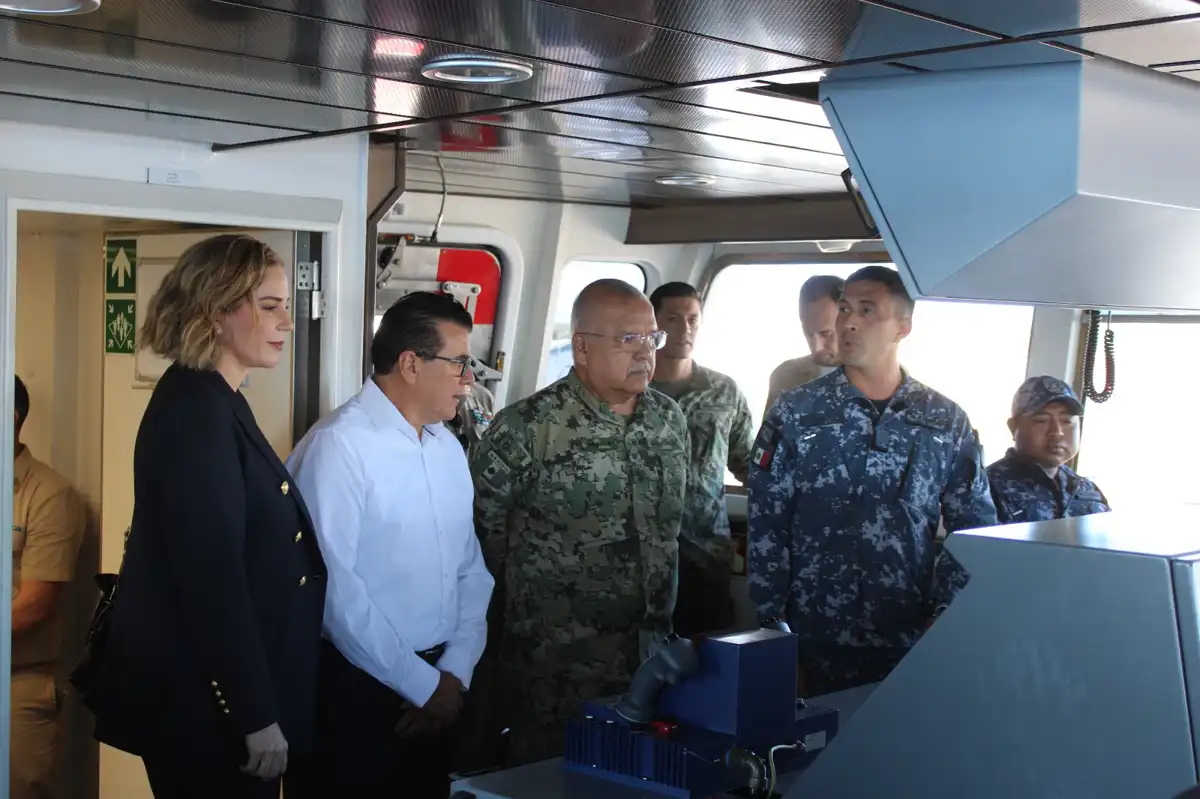 Buque patrulla oceánica de largo alcance Benito Juárez abierto al público hoy en Mazatlán