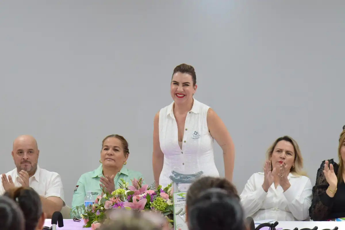DIF El Fuerte y Beneficencia Pública de Sinaloa entregan 143 aparatos funcionales
