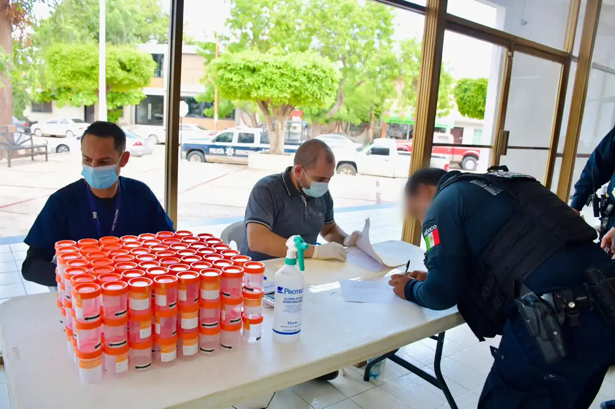 Aplican examen toxicológico sorpresa a 64 elementos de seguridad pública