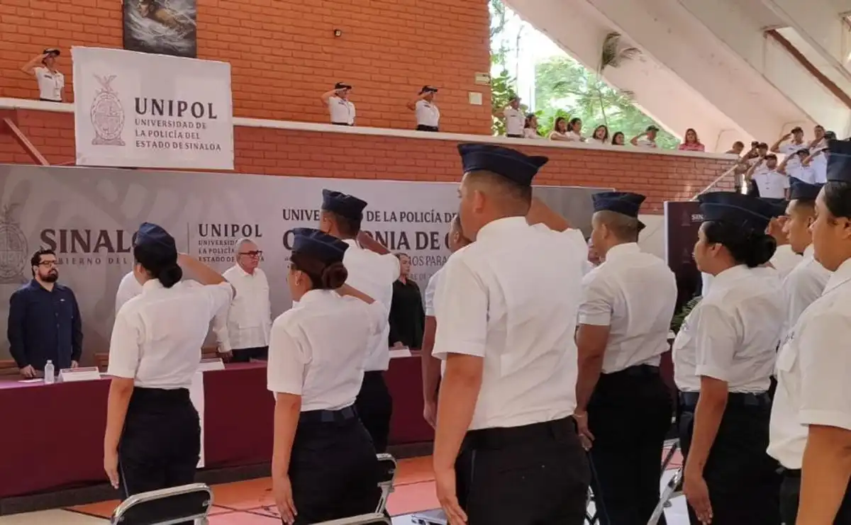 Graduación de 221 nuevos policías en Sinaloa refuerza seguridad pública