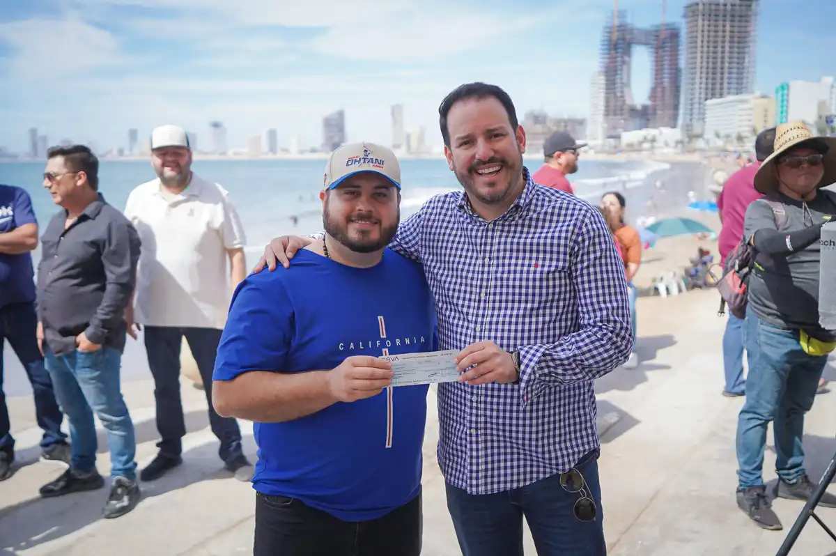 Entregan apoyos económicos a músicos de Mazatlán ante eventos masivos