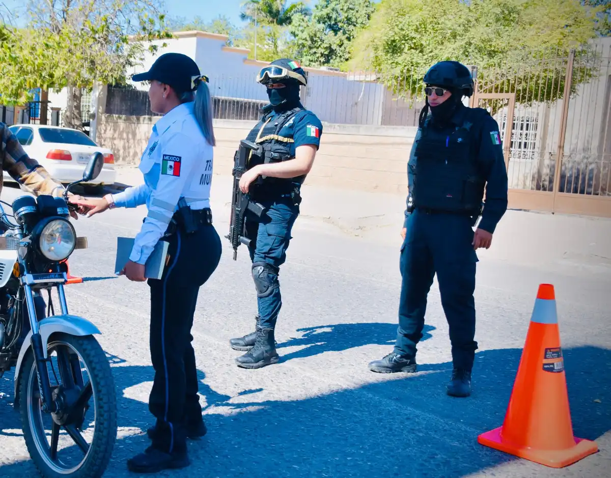 Operativo de regularización de motocicletas en Salvador Alvarado con descuentos y facilidades para conductores