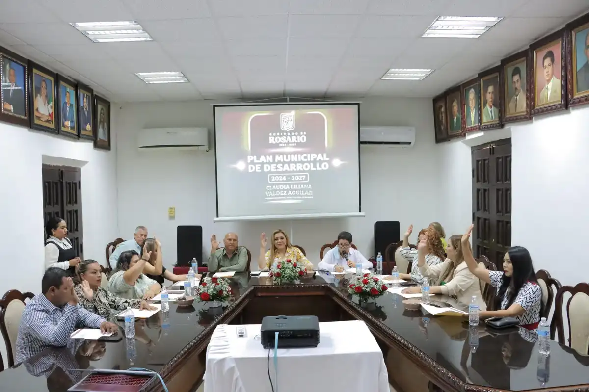 Presenta Claudia Valdez Plan Municipal de Desarrollo 2024-2027 en Rosario