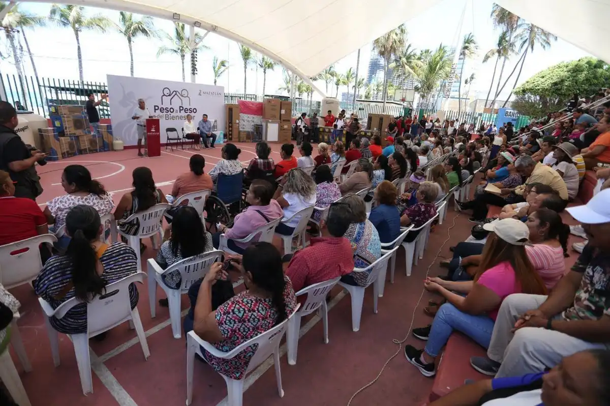Programa Peso a Peso del Bienestar beneficia a 369 familias mazatlecas con electrodomésticos a mitad de precio
