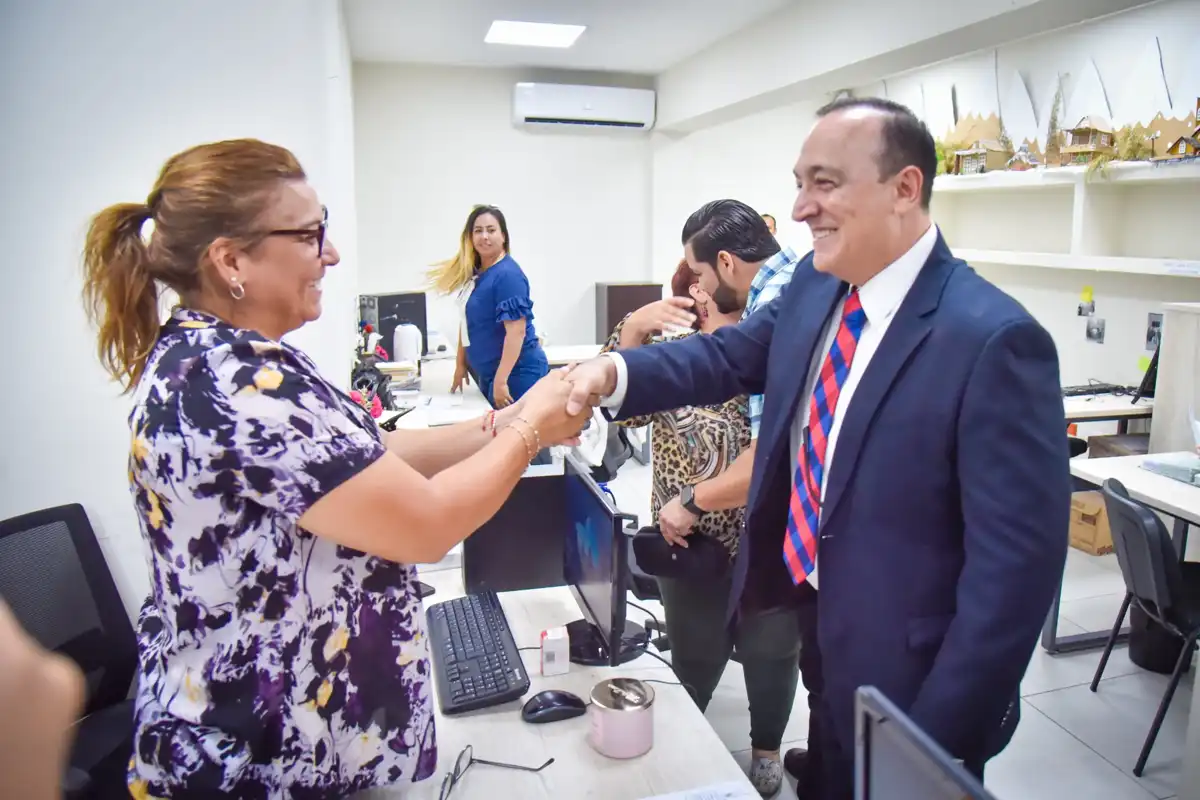 Antonio Menéndez inicia gestión como alcalde sustituto de Ahome con recorrido y primeras acciones