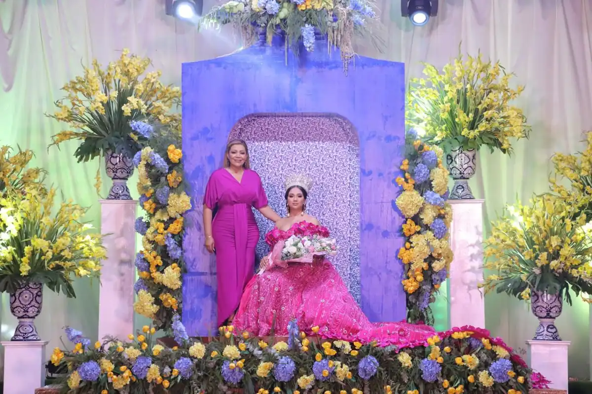 Anabel I y Danna Camila I, nuevas soberanas de la Feria de la Primavera 2025 en Rosario