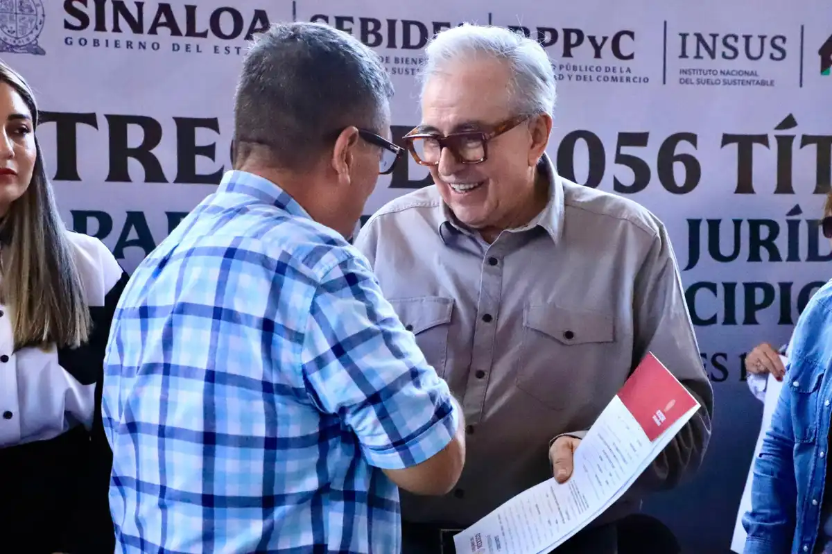Sinaloa entrega más de 19,800 títulos de propiedad como parte de su estrategia de justicia social