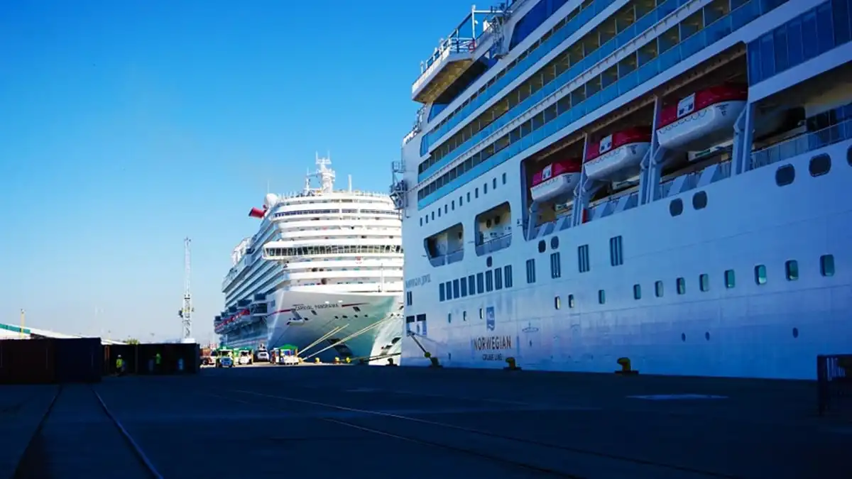 Turismo de cruceros impulsa a Mazatlán con récord de visitantes y millonaria derrama en 2025