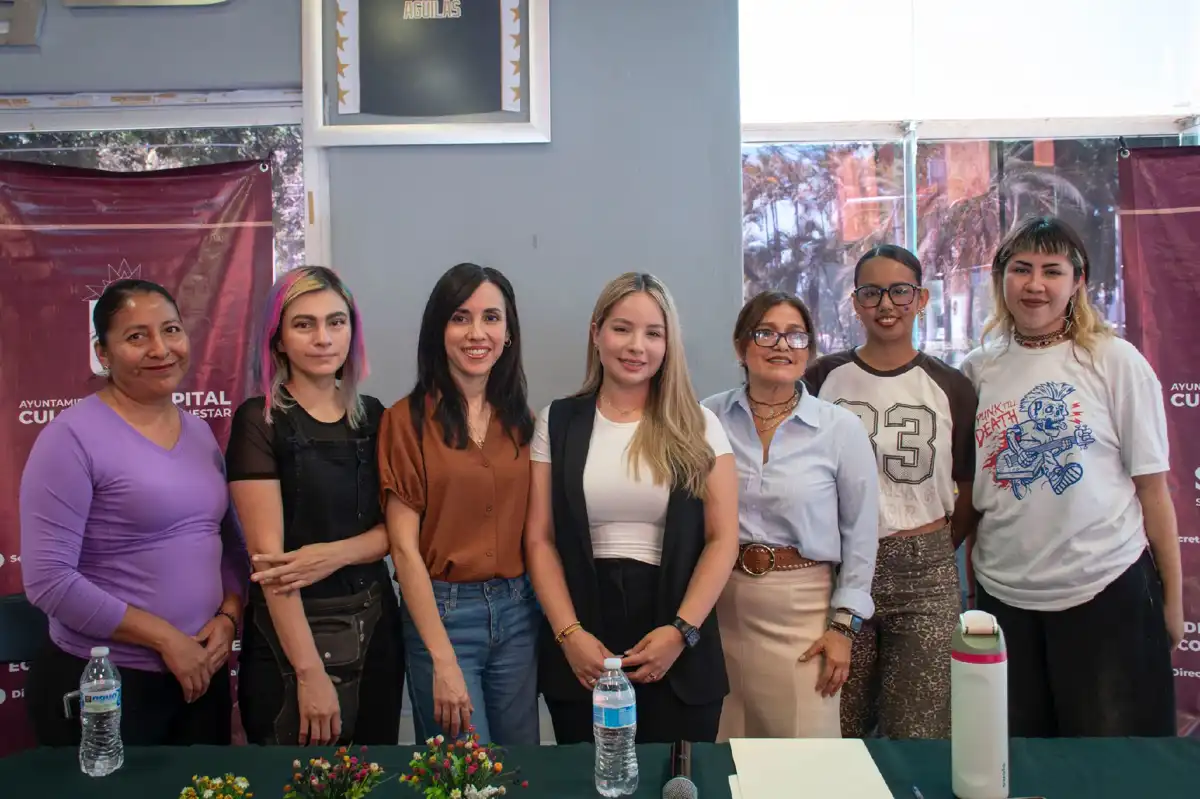 Bazar “El Arte de Ser Mujer” en Culiacán impulsa talento y emprendimiento femenino