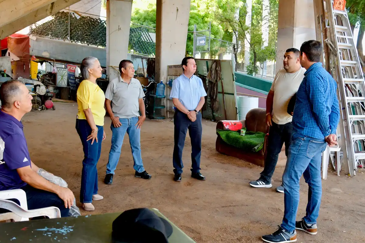 Lupita López fortalece vínculo con trabajadores municipales en Salvador Alvarado