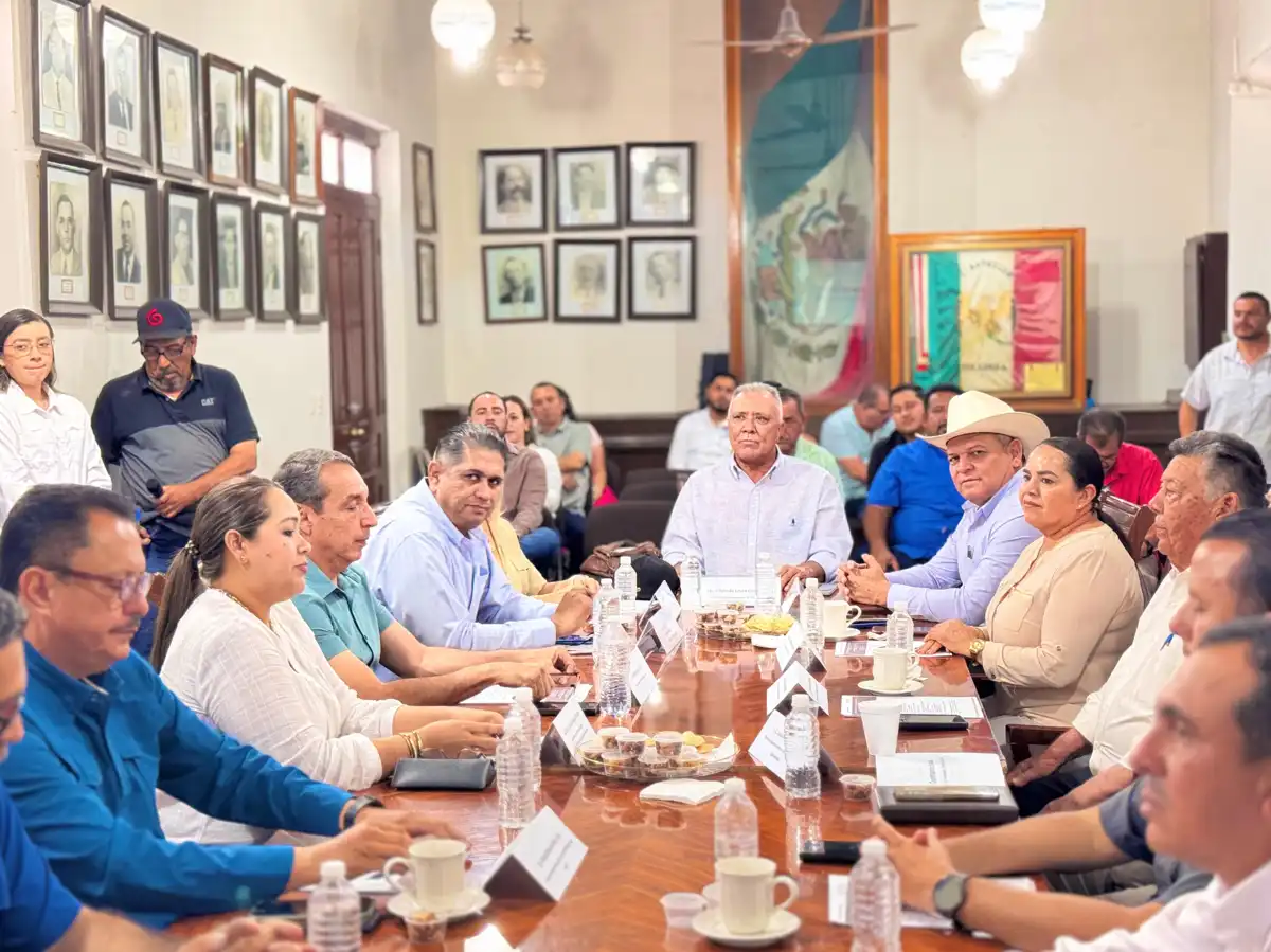 Impulsan la transparencia con curso regional de Contraloría Social para síndicos en El Fuerte