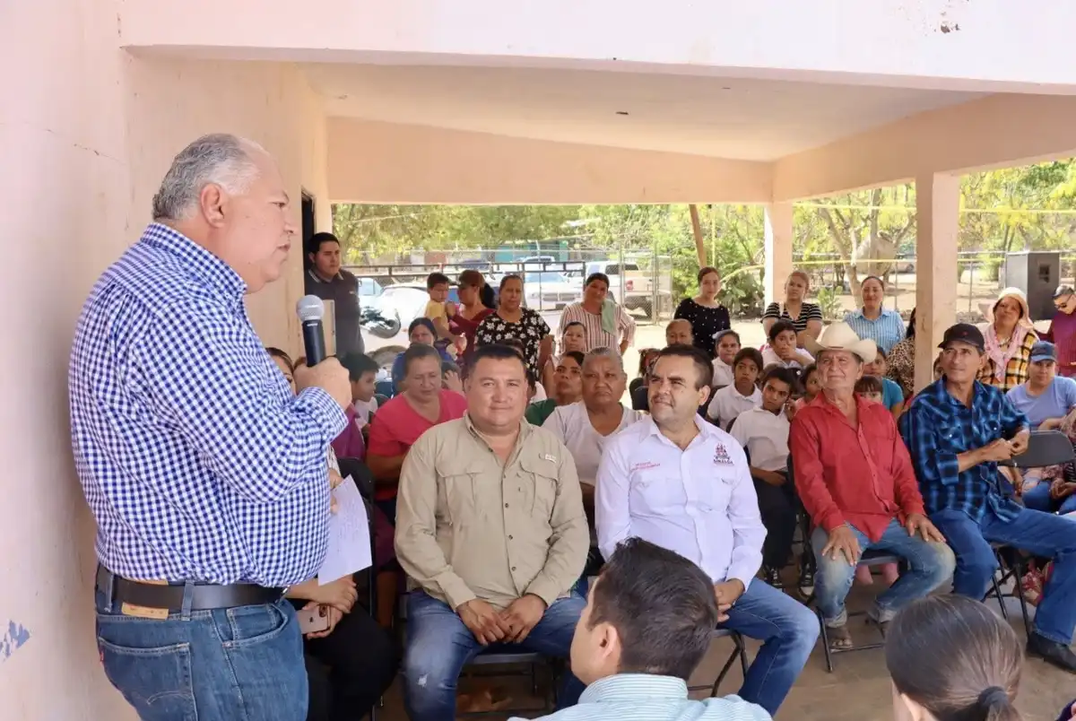Inicia obra de techumbre en el dispensario médico de El Zapote y anuncian jornada médica gratuita