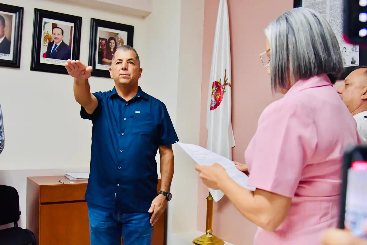 Fernando Ruiz es nombrado nuevo secretario del Ayuntamiento de Salvador Alvarado