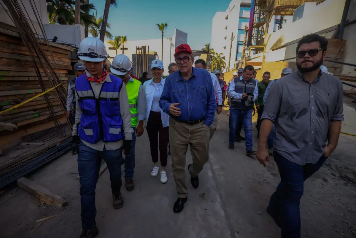 Supervisa Rocha Moya obras de drenaje en Camarón Sábalo para prevenir inundaciones en Mazatlán