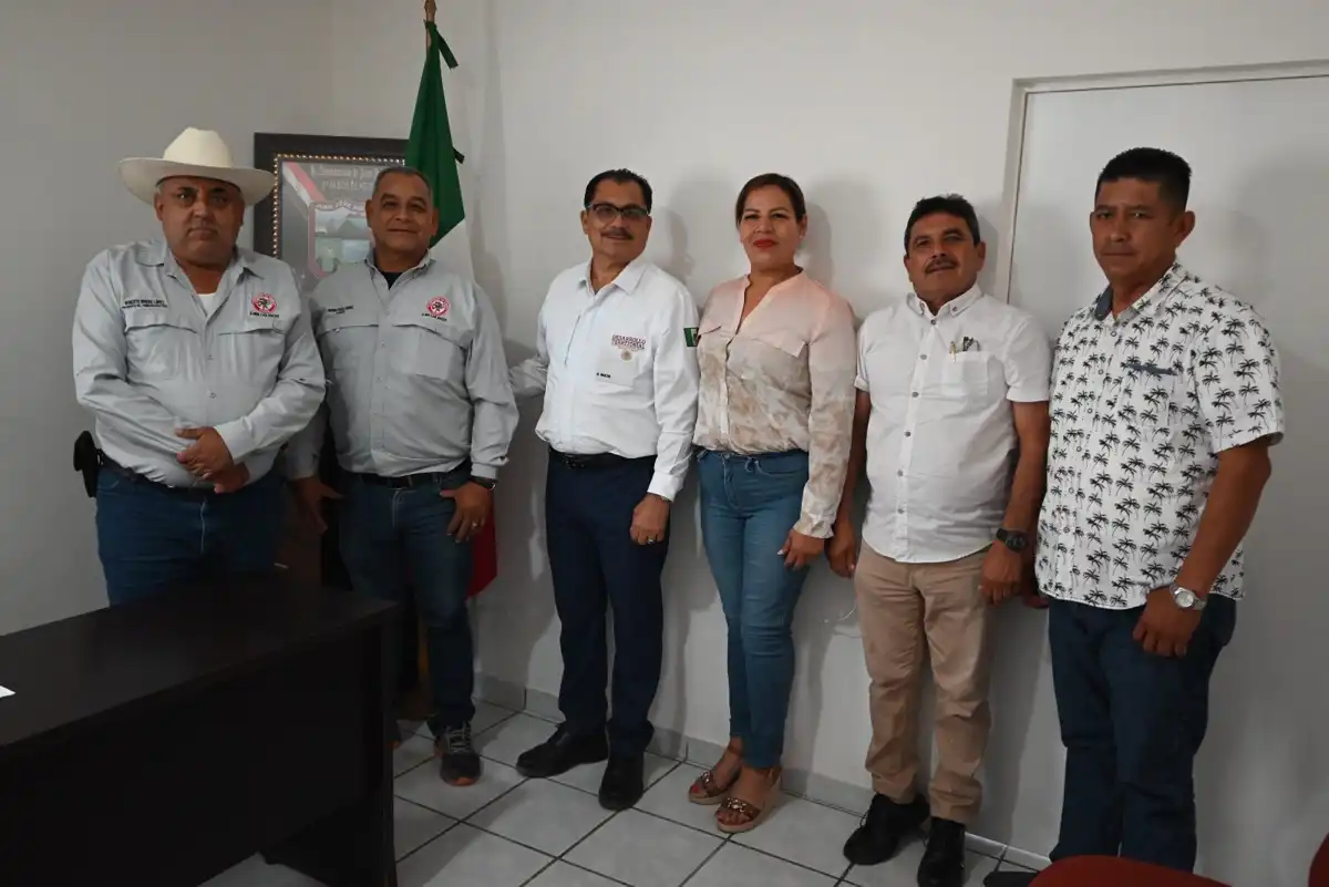 SEDATU y Juan José Ríos coordinan acciones para apoyar a mujeres ejidatarias y mejorar el desarrollo urbano