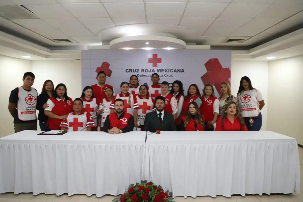 Reconocen en Elota a socorristas por su entrega y vocación en el Día del Socorrista