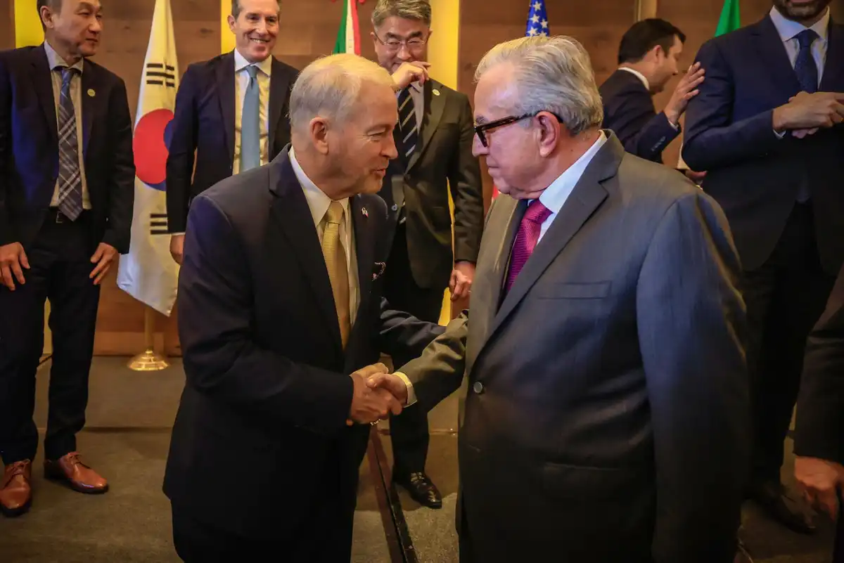 Firman contratos para construir la planta de metanol verde más grande del mundo en Topolobampo