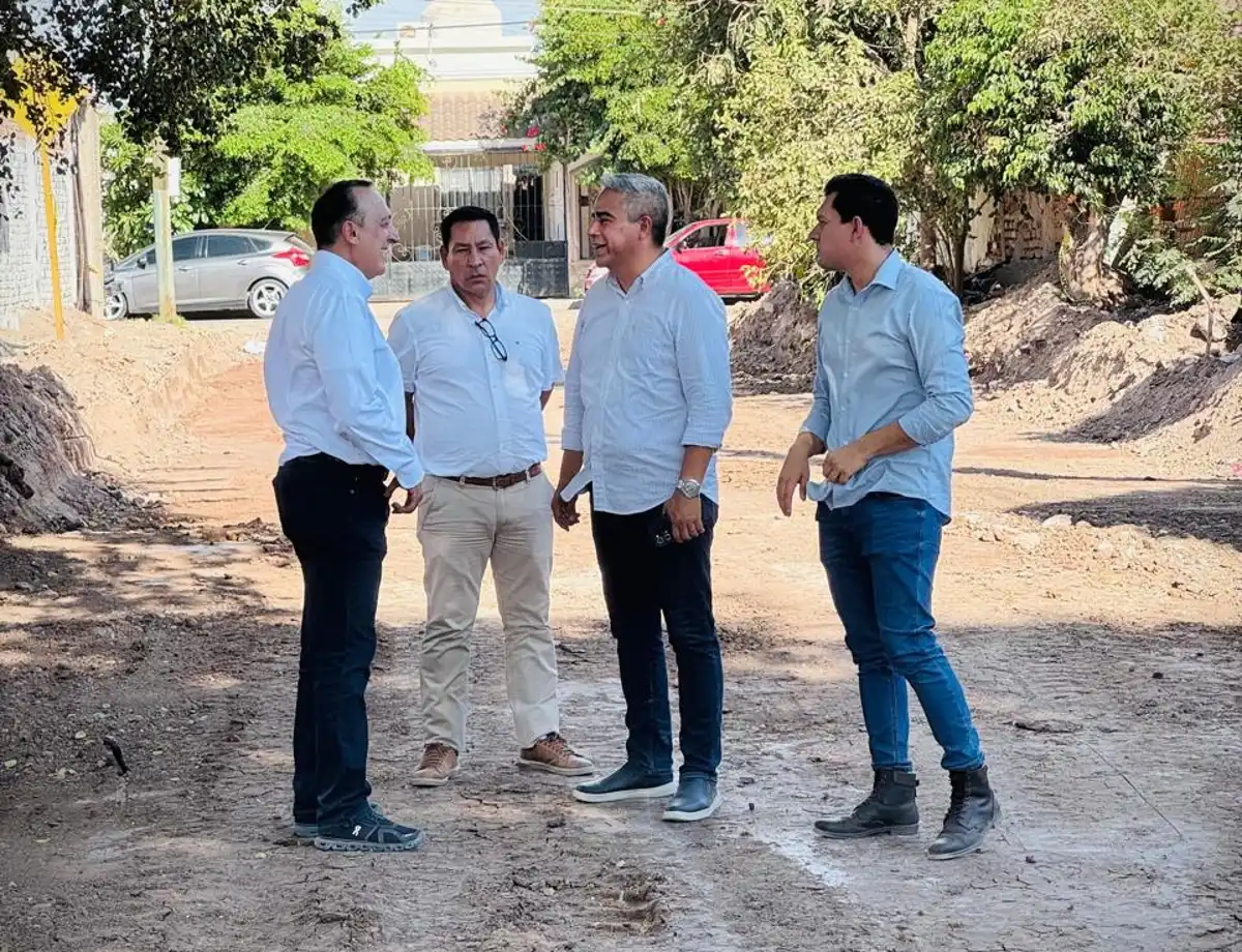 Avanzan obras en Ahome: pavimentación, drenaje y viviendas del bienestar beneficiarán a miles de familias