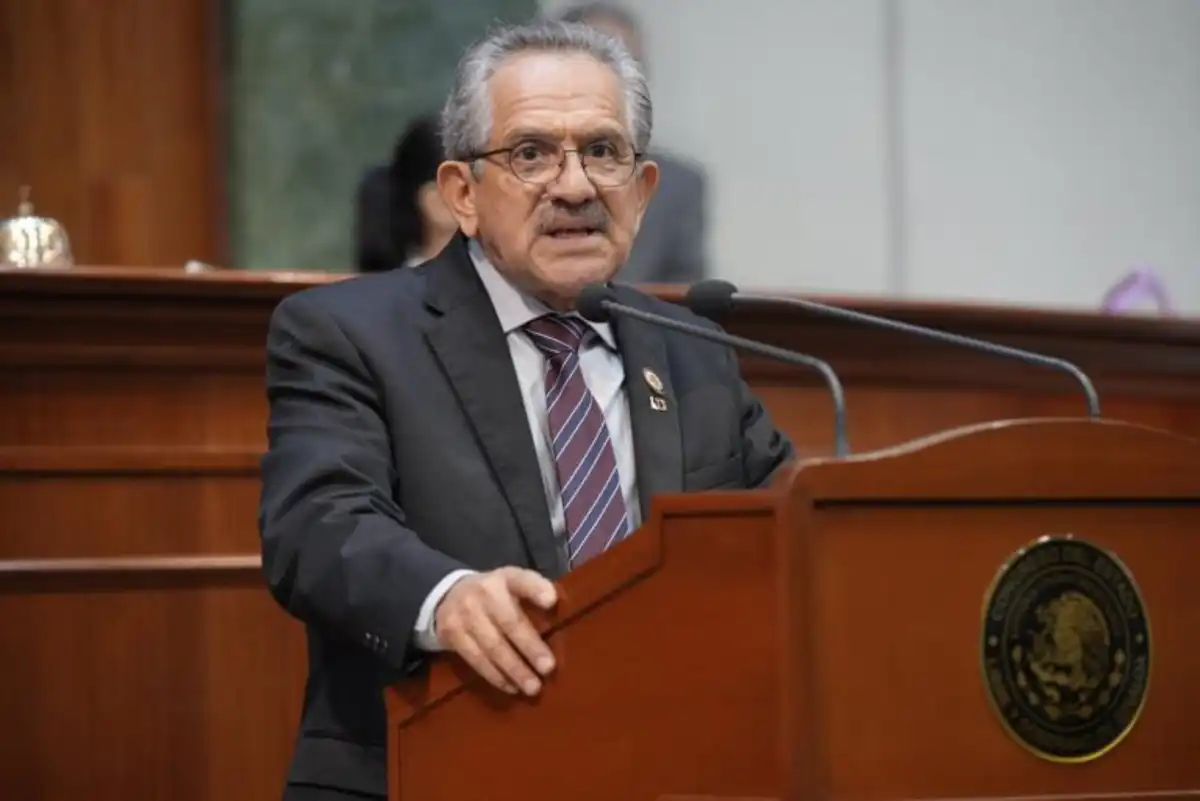 Diputados de Sinaloa debaten sobre el uso del uniforme neutro en escuelas públicas