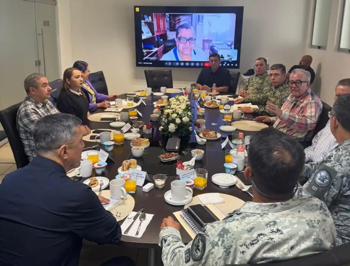 Gobernador Rocha Moya refuerza estrategia de seguridad en Sinaloa con fuerzas armadas